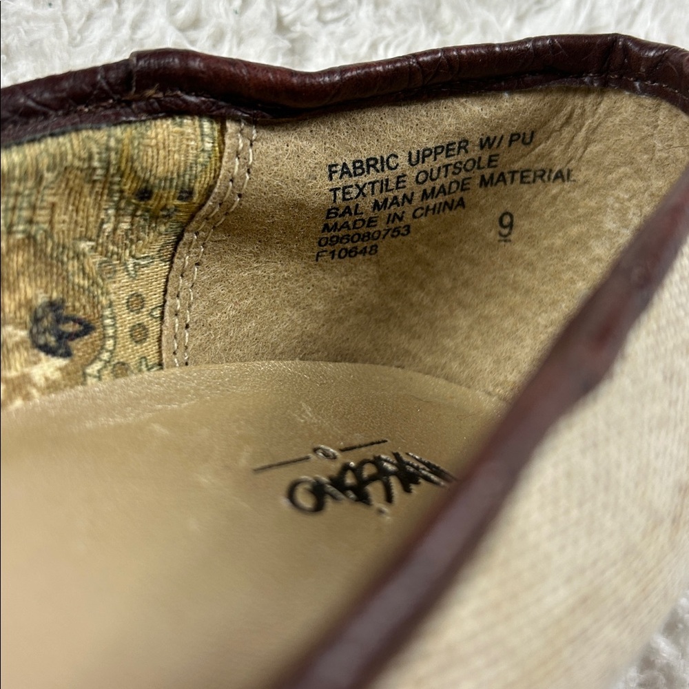 Mossimo Supply Co. Beige and Brown Peep-Toe Heels - Picture 4 of 8